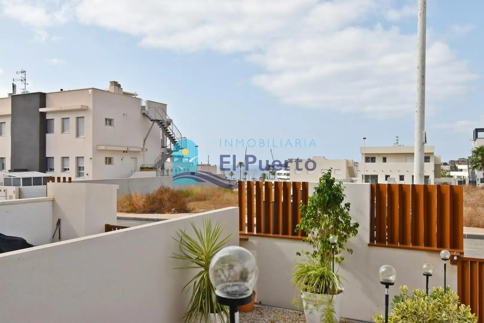 Vista exterior de Apartament en venda en Mazarrón amb Aire condicionat, Calefacció i Jardí privat