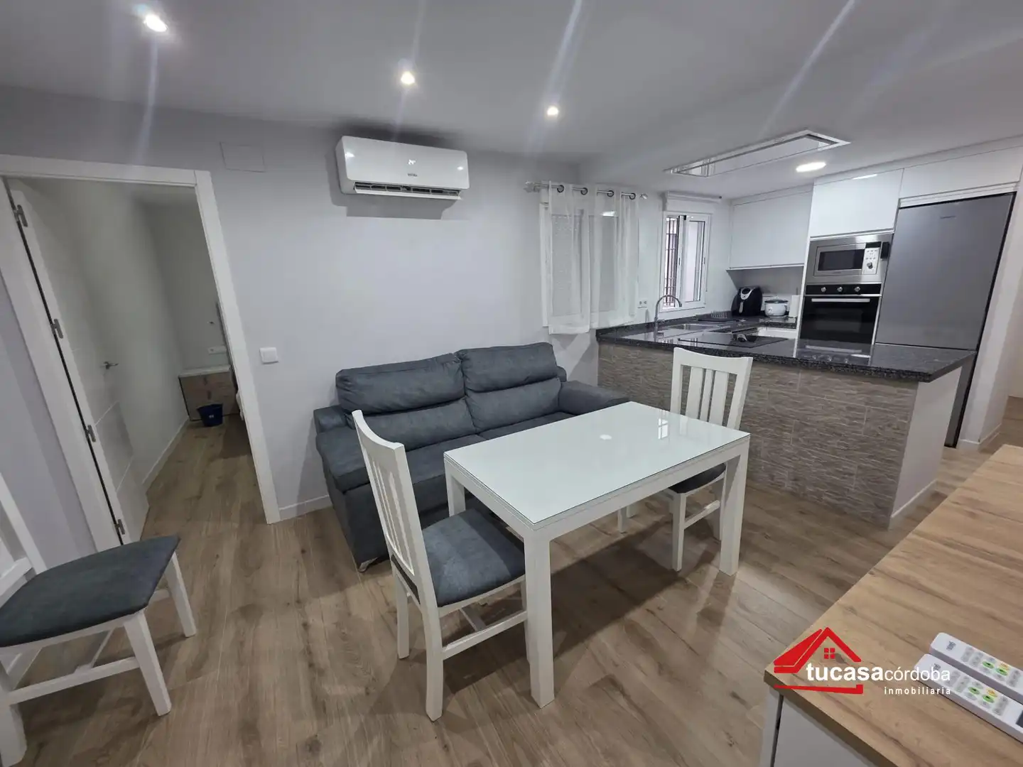 Living room of Flat for rent in Córdoba  with Air Conditioner and Furnished