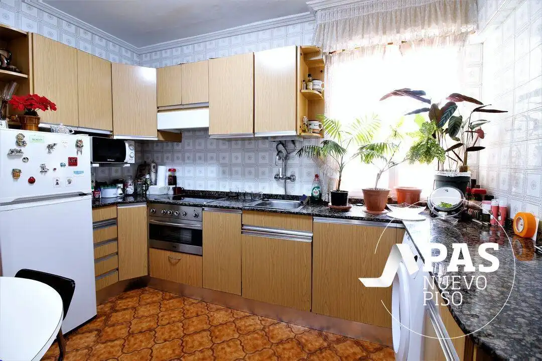Cocina de Piso en venta en Santander con Balcón