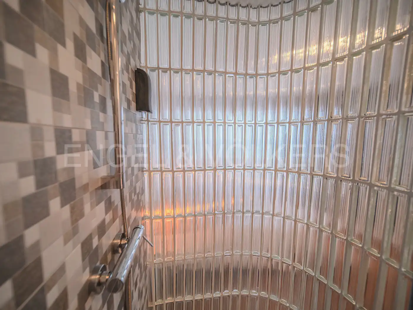 Baño de Piso en venta en Alicante / Alacant con Aire acondicionado, Calefacción y Terraza
