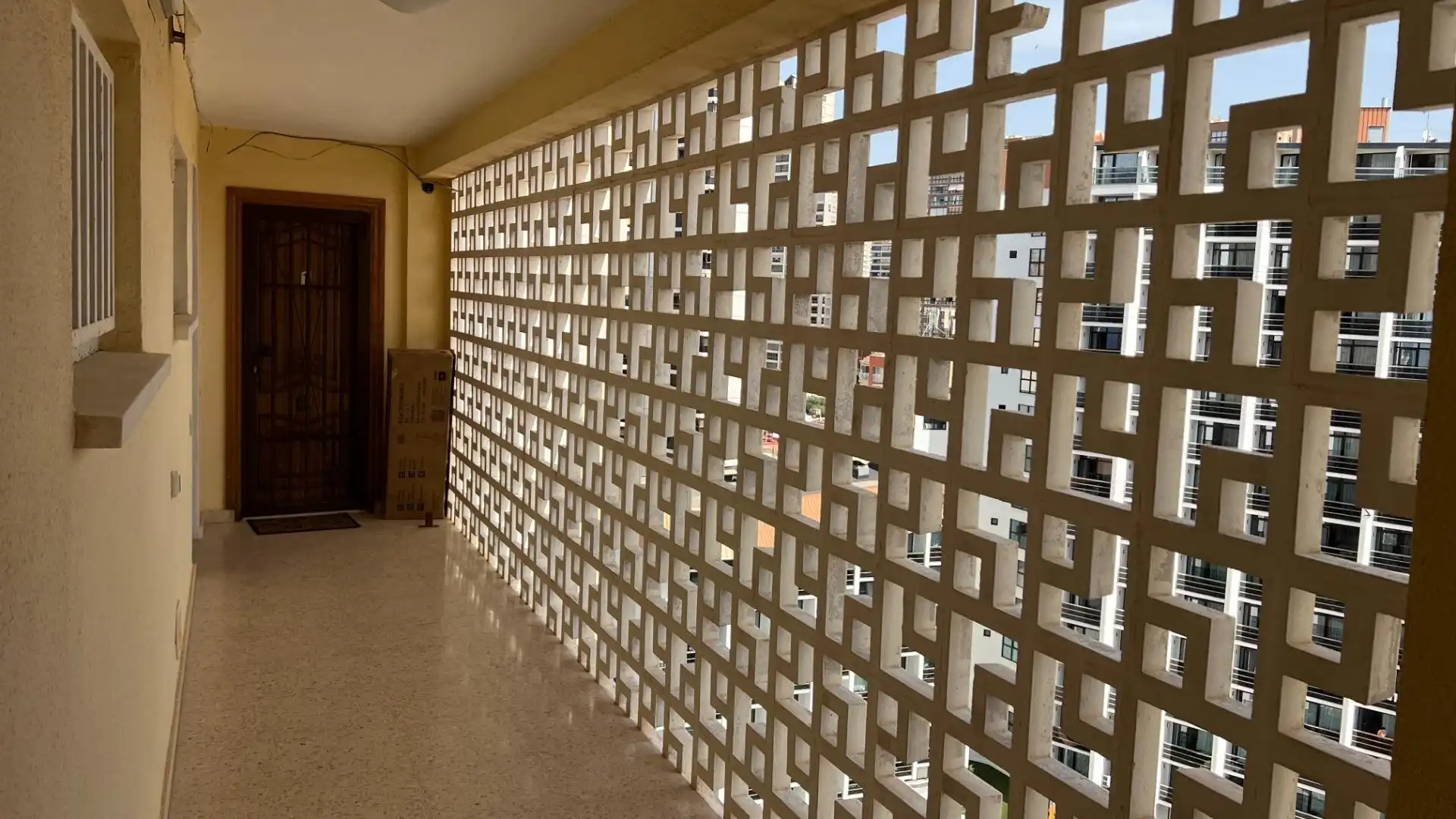 Außenansicht von Wohnung zum Verkauf in Benidorm mit Klimaanlage und Möbliert