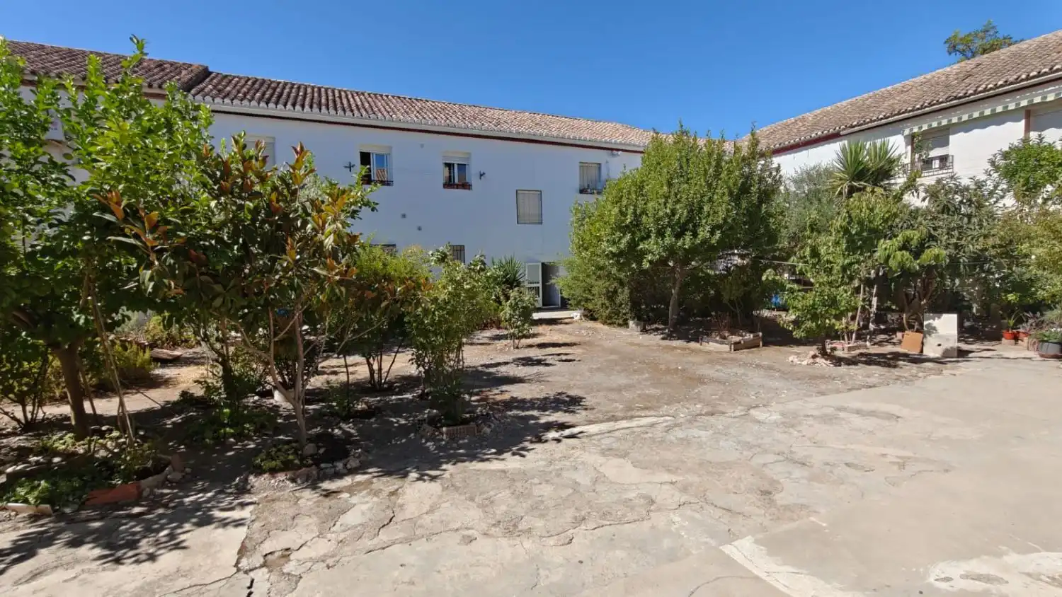 Vista exterior de Piso en venta en Granada con Aire acondicionado y Balcón