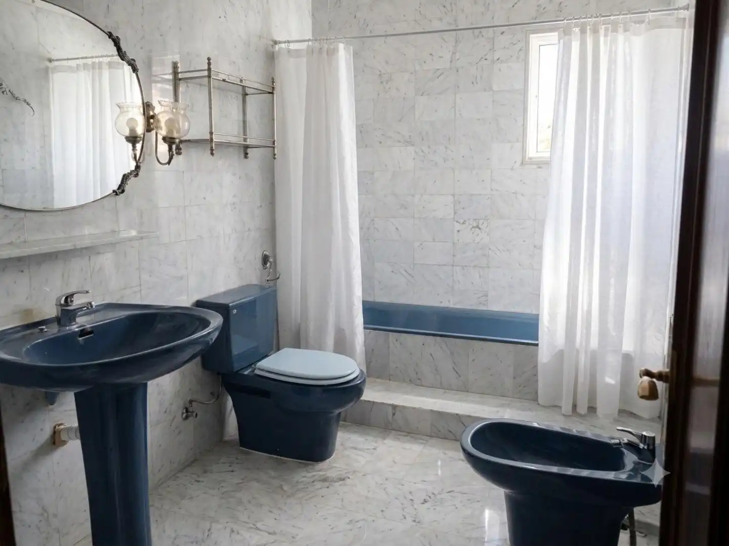 Bany de Casa o xalet en venda en Andorra (Teruel) amb Calefacció, Terrassa i Piscina