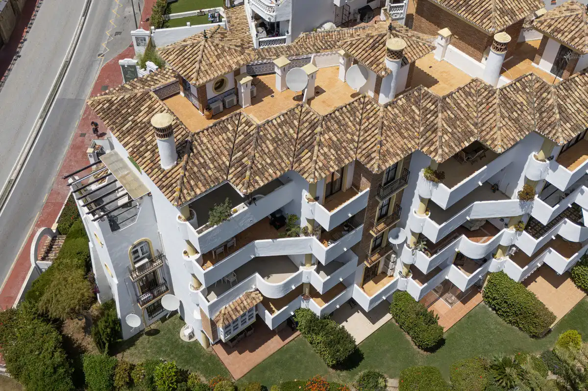 Apartamento con piscina en venta en Calahonda, imagen 26