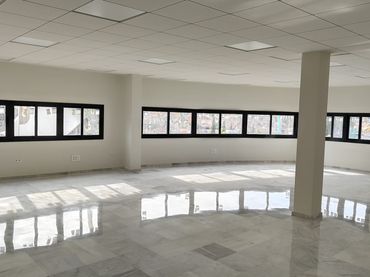 Office space with lift to rent in Manufactura
