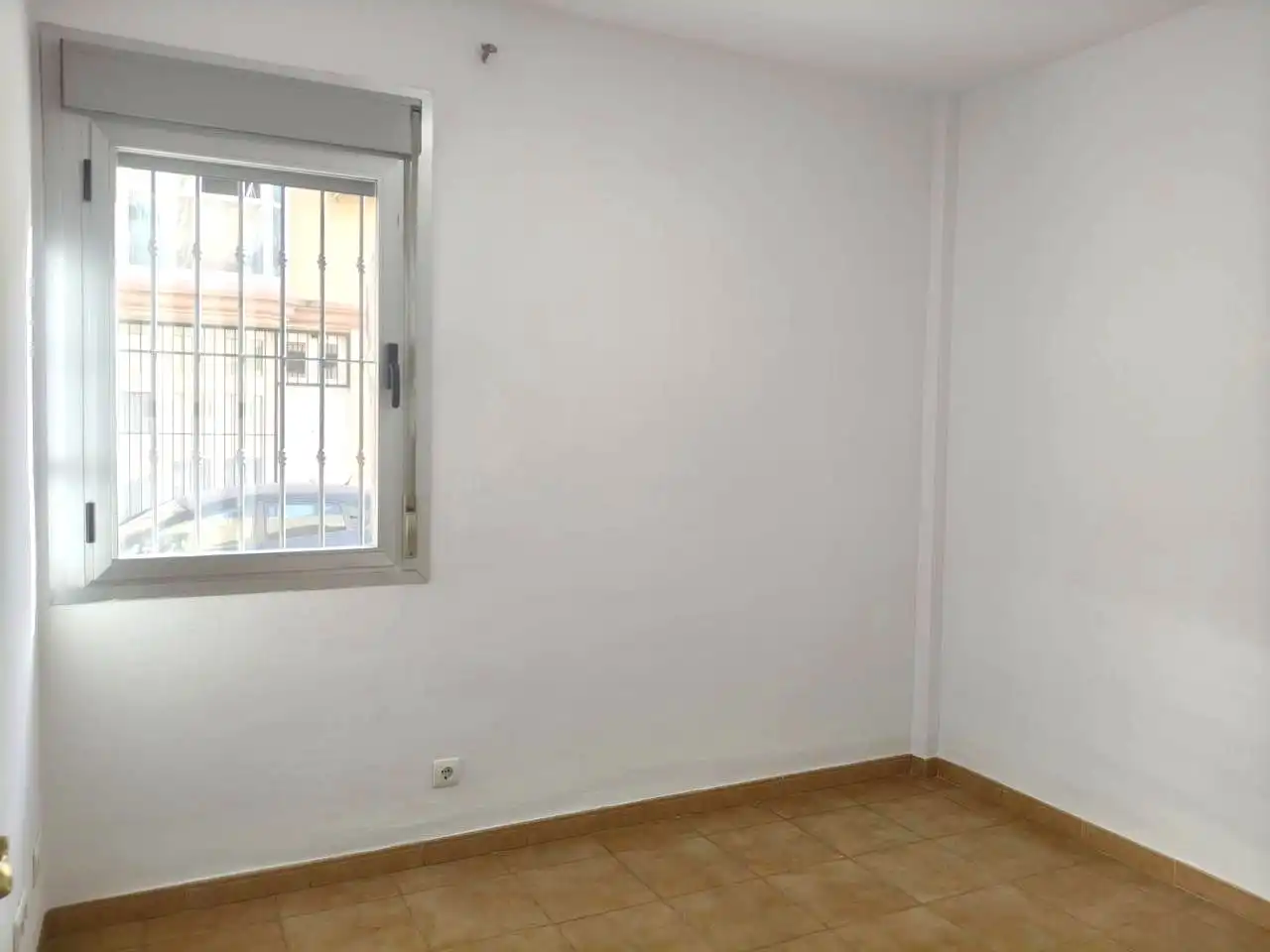 Schlafzimmer von Erdgeschoss zur Miete in Alhaurín de la Torre mit Klimaanlage und Abstellraum