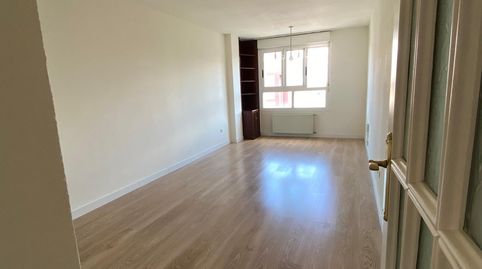 Foto 4 de Apartament de lloguer a Estación - Centro, Tres Cantos