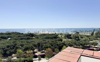 Exterior view of Flat for sale in  Barcelona Capital  with Air Conditioner and Balcony