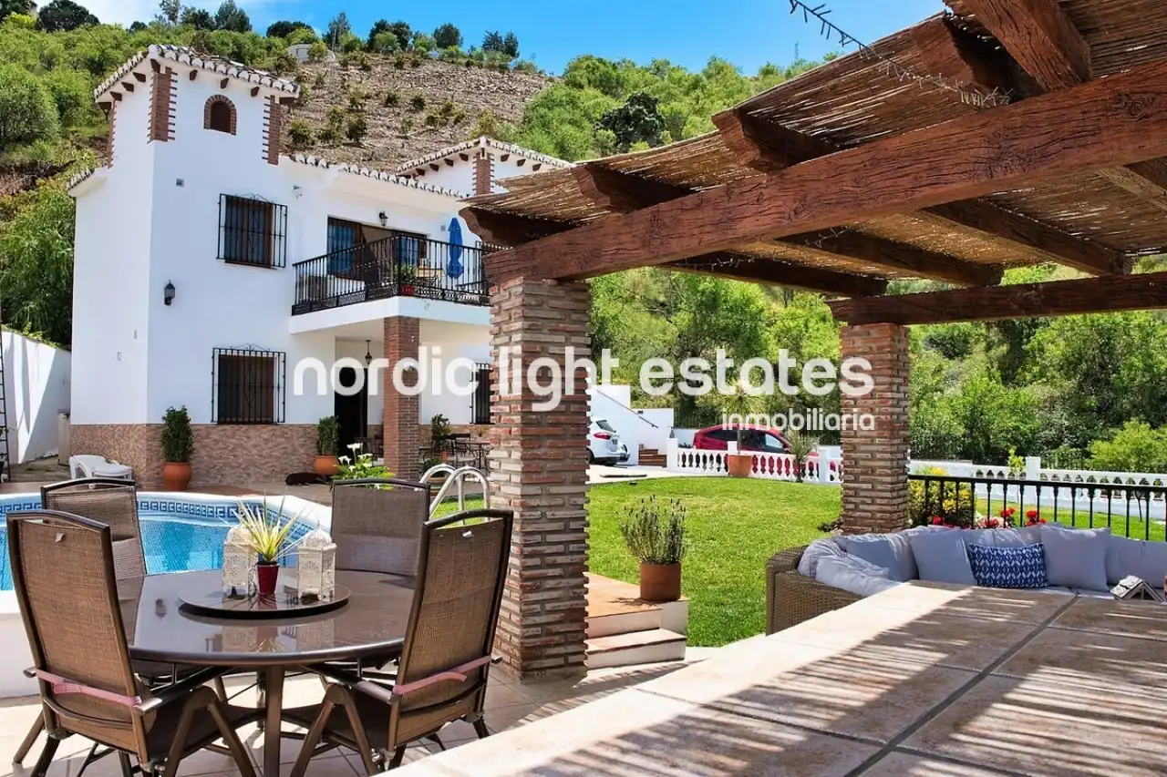 Casa amb piscina en venda a Iznate, imagen 14