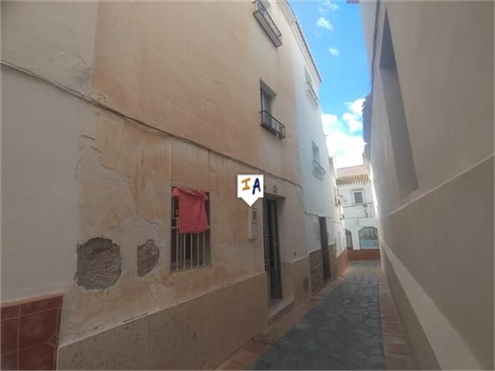 Vista exterior de Casa adosada en venda en Molvízar amb Traster