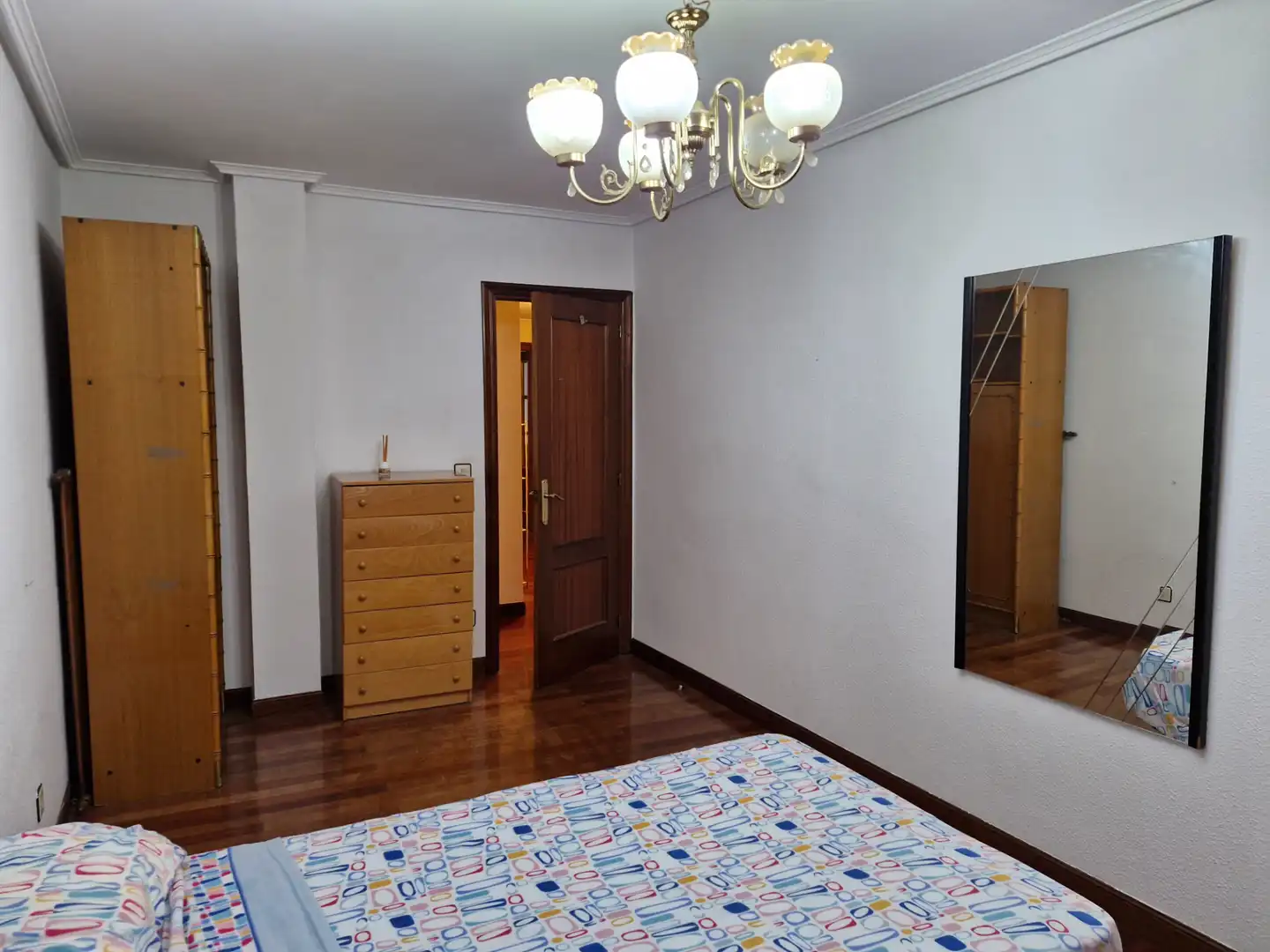 Habitación de Piso de alquiler en Valle de Mena con Calefacción, Parquet y Amueblado