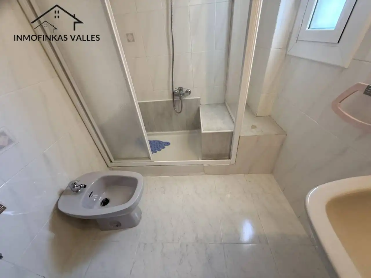 Bathroom of Detached homes for sale in Parets del Vallès  with Air Conditioner, Heating and Private garden