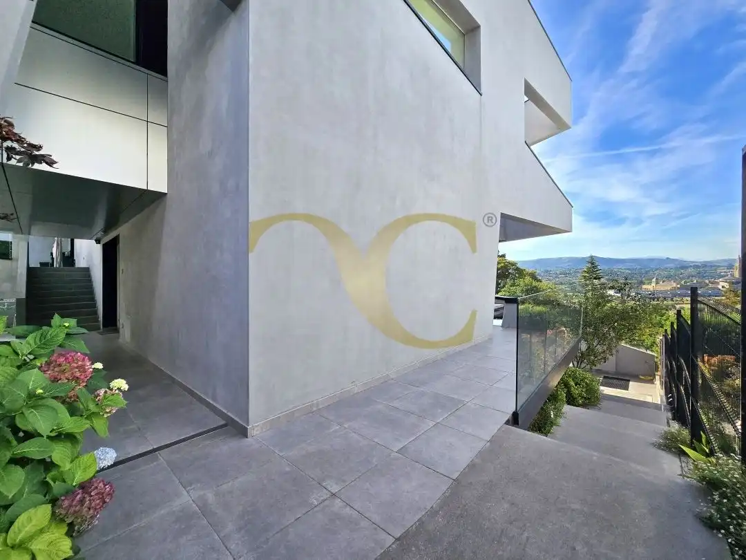 Vista exterior de Casa o chalet en venta en Gijón  con Calefacción, Jardín privado y Terraza