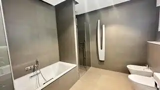 Baño de Dúplex en venta en Madrid con Aire acondicionado, Calefacción y Parquet