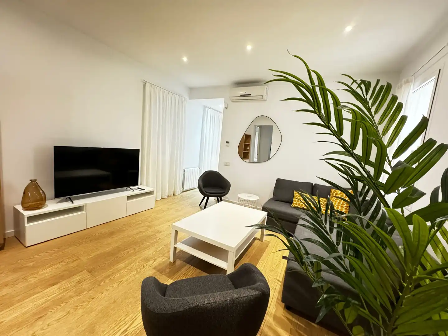 Sala d'estar de Pis en venda en Madrid amb Aire condicionat, Calefacció i Parquet