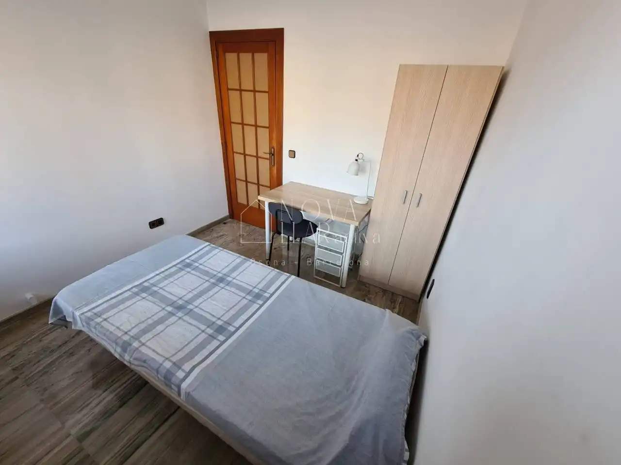 Bedroom of Flat for sale in Vic  with Heating, Terrace and Balcony