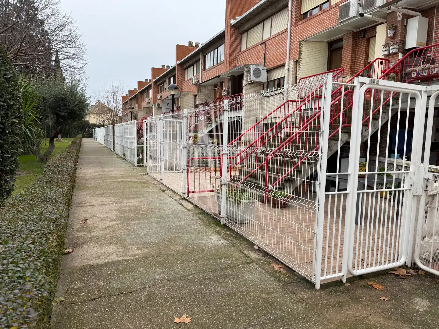 Vista exterior de Casa adosada en venta en Utebo con Aire acondicionado, Calefacción y Jardín privado