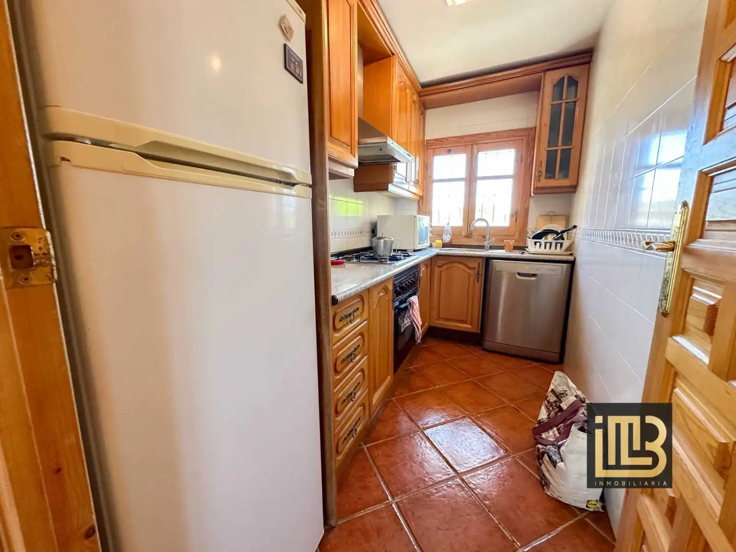Cocina de Piso en venta en Cabra del Santo Cristo con Terraza y Amueblado