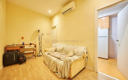 Living room of Flat to rent in  Madrid Capital  with Air Conditioner