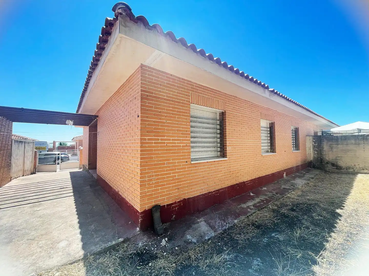Vista exterior de Casa o chalet en venta en La Mata con Jardín privado
