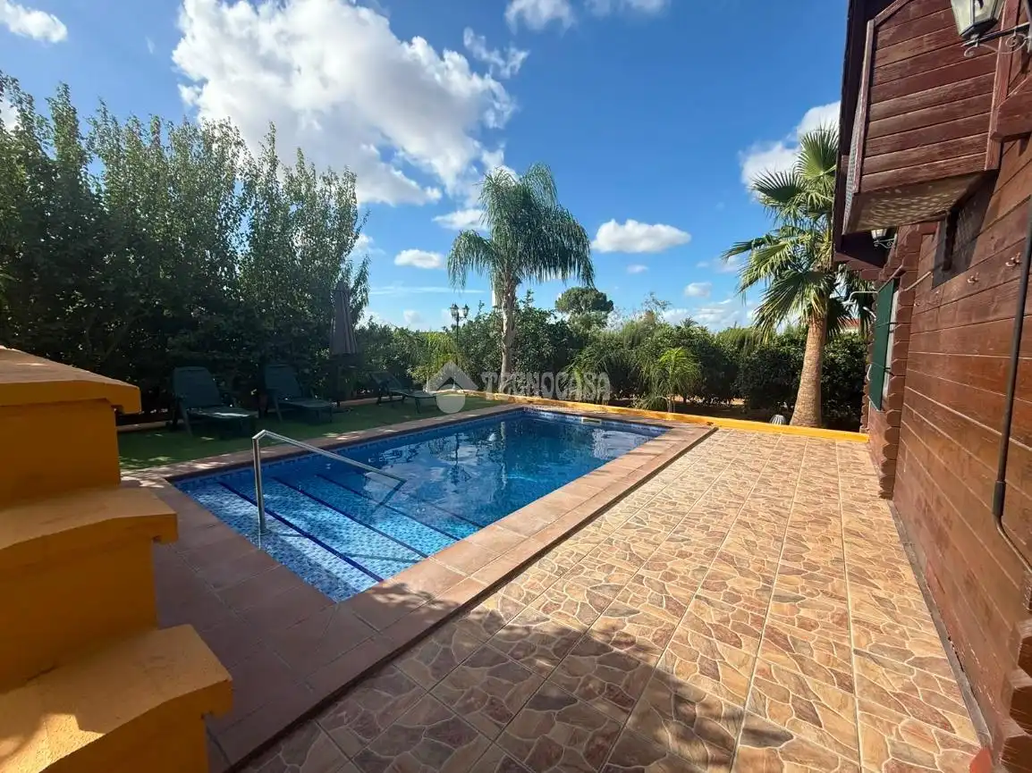 Piscina de Finca rústica en venta en Paradas con Aire acondicionado