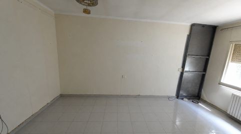 Photo 3 of Flat for sale in C/ Josep María de Sagarra, Veïnat, Salt