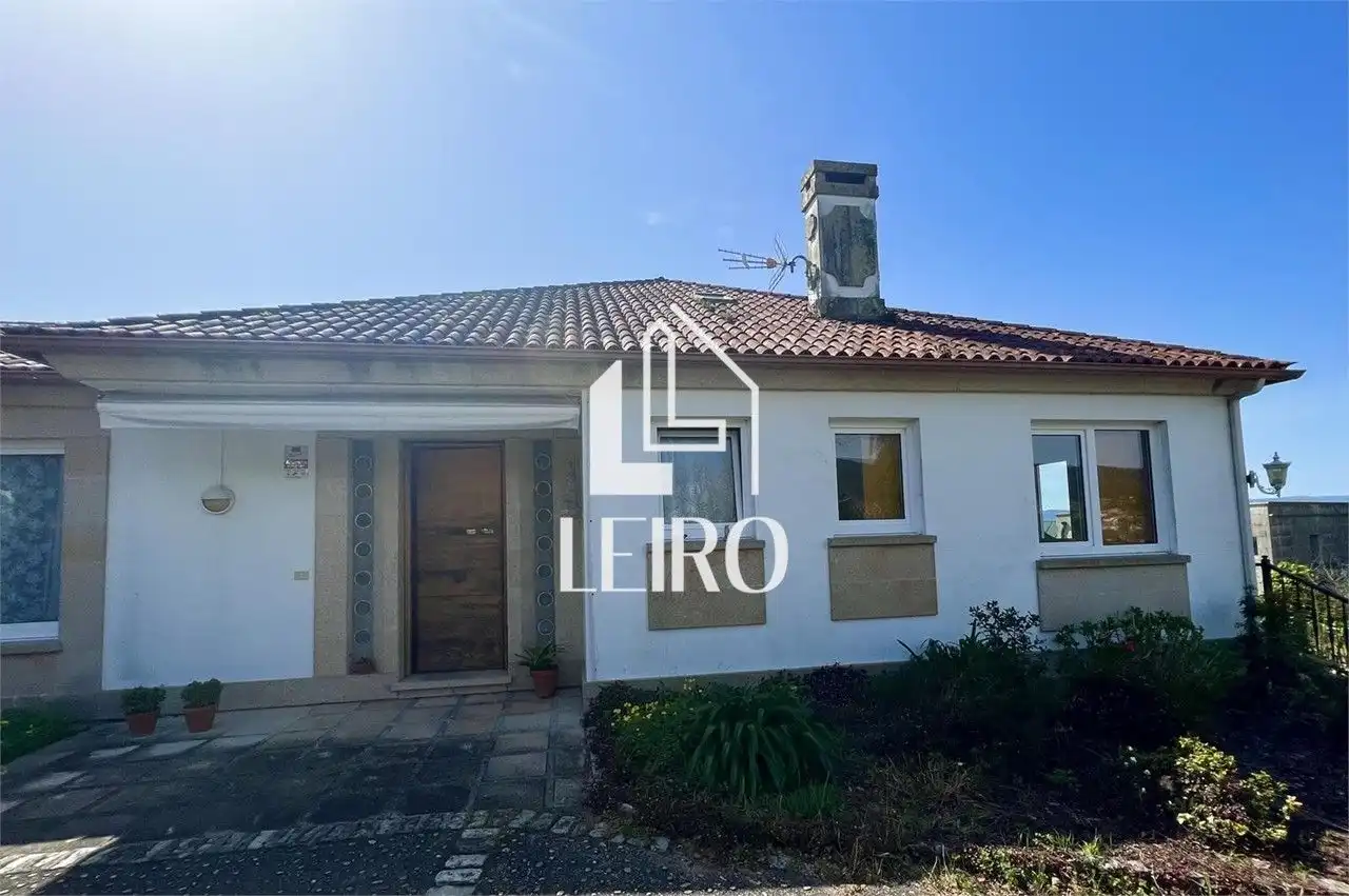 Vista exterior de Casa o chalet en venta en Vilagarcía de Arousa con Jardín privado y Terraza