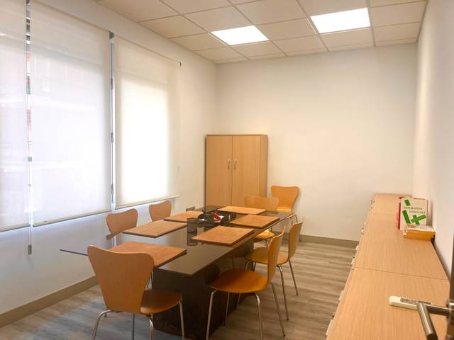 Oficina en Alquiler en Calle Duque de Lerma en La Reconquista