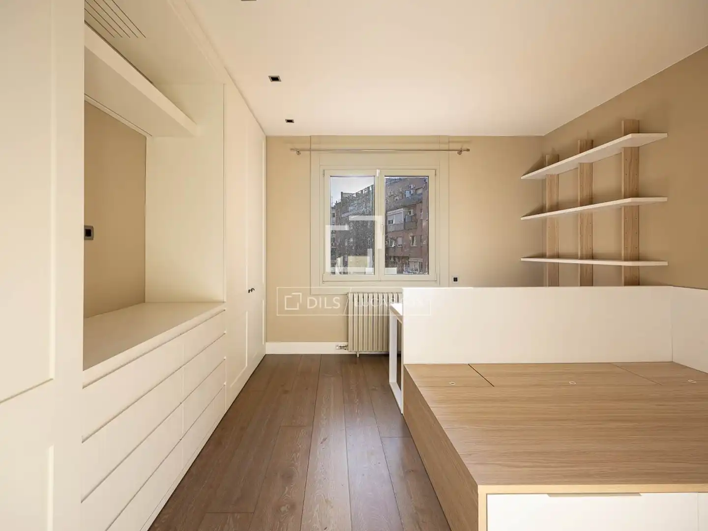 Schlafzimmer von Wohnung zum Verkauf in Barcelona mit Klimaanlage, Heizung und Parkett