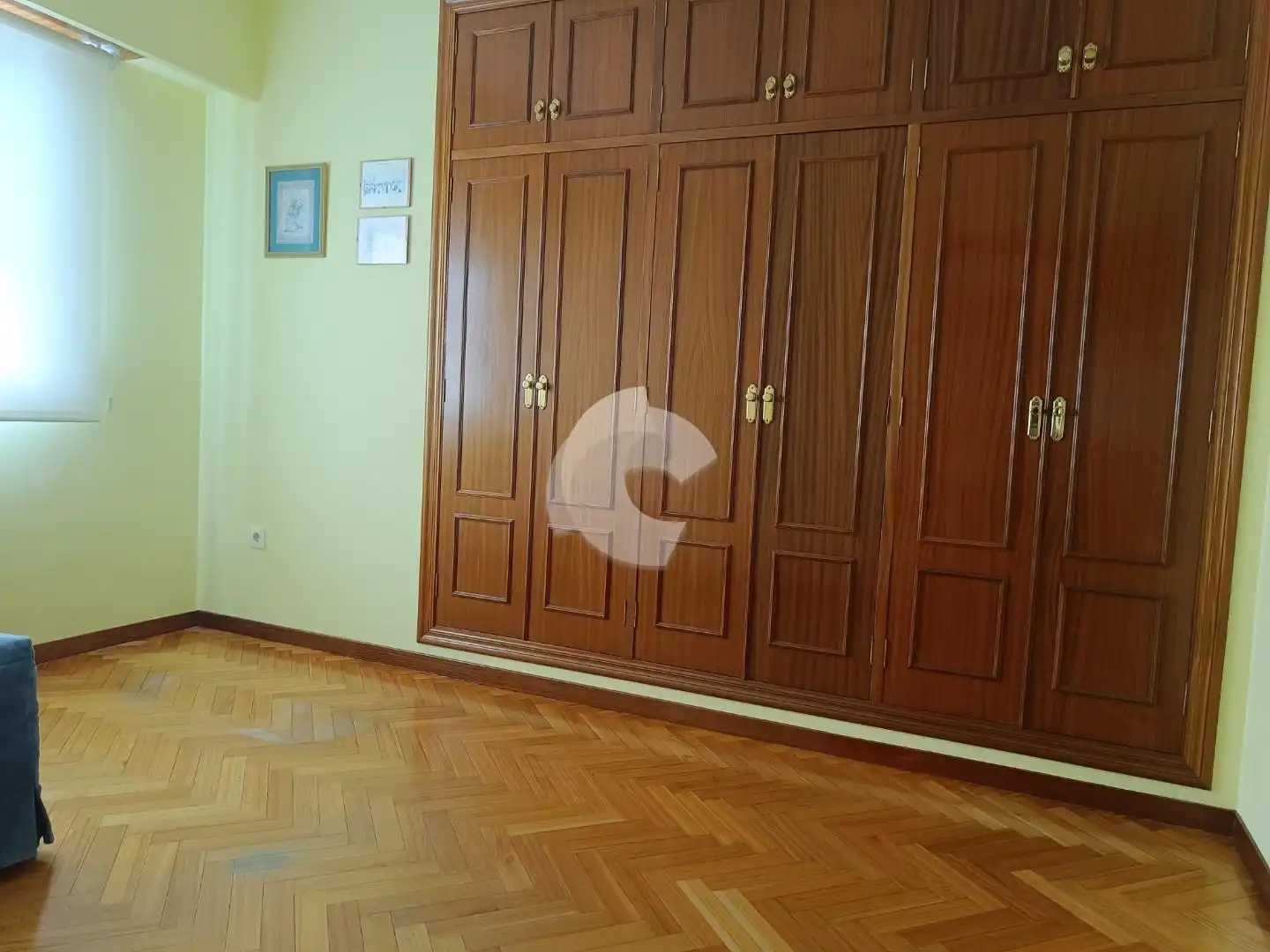 Dormitori de Dúplex de lloguer en Barbadás amb Calefacció, Parquet i Traster