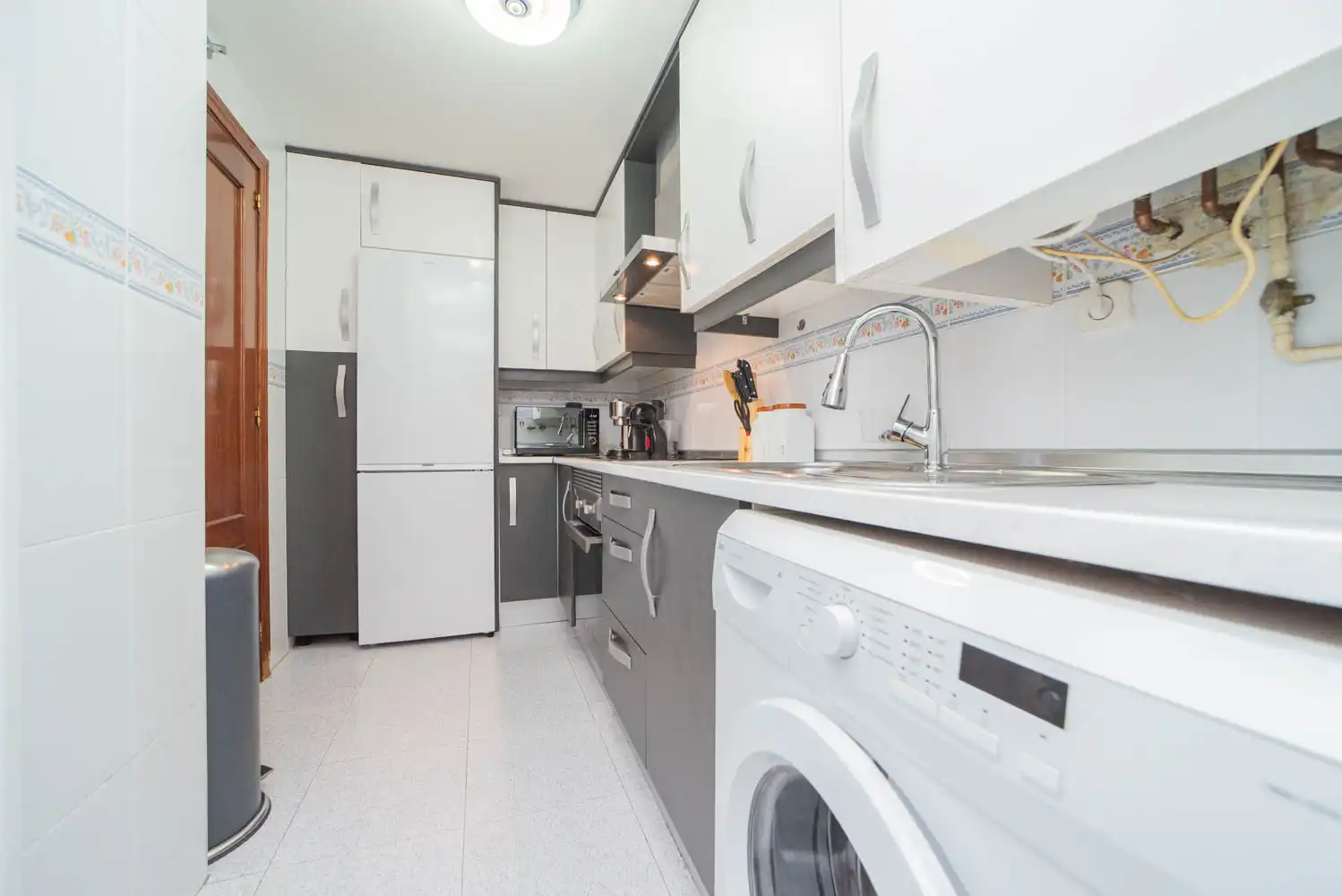 Küche von Wohnung zum Verkauf in Sevilla la Nueva mit Klimaanlage, Heizung und Gemeinschaftspool