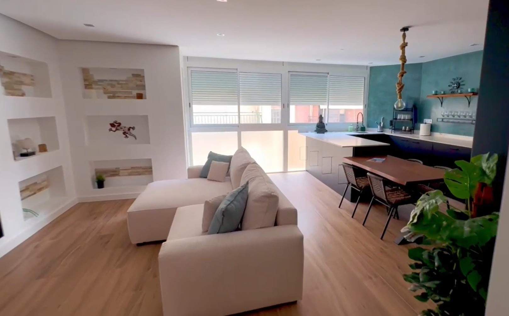 Sala d'estar de Pis de lloguer en Sant Pere de Ribes amb Aire condicionat, Calefacció i Parquet