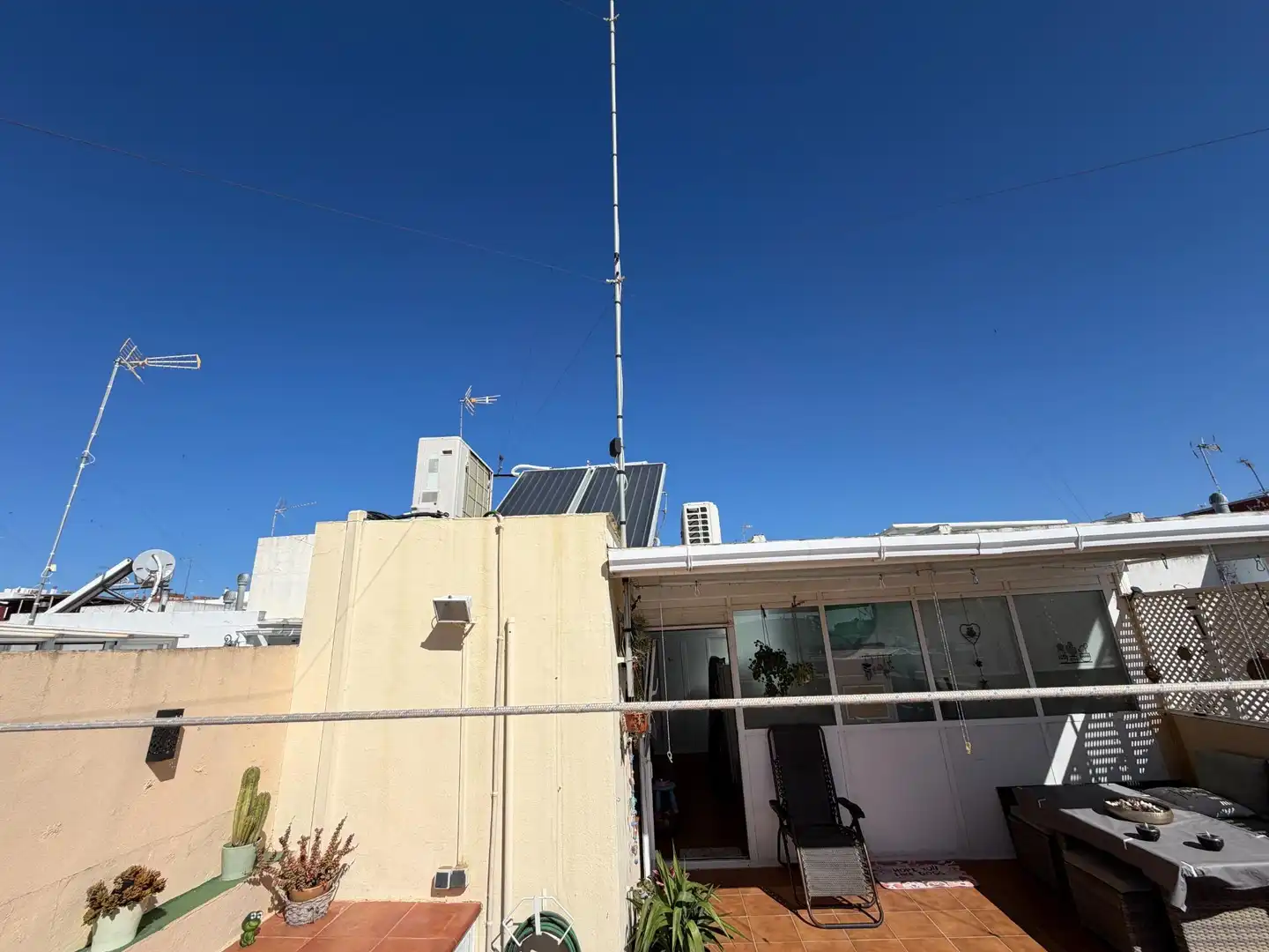 Vista exterior de Casa o chalet en venta en San Fernando con Aire acondicionado y Terraza