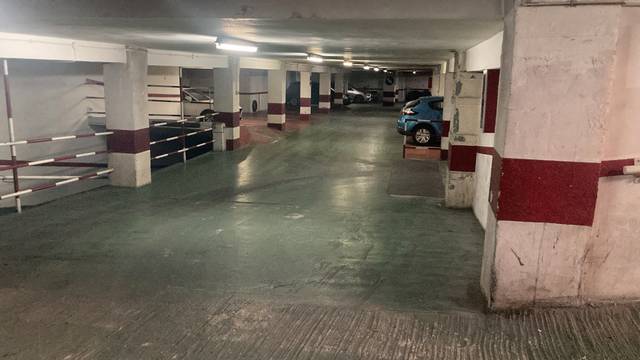 Garaje en Venta en Maestro Carrascosa - Banda de Música