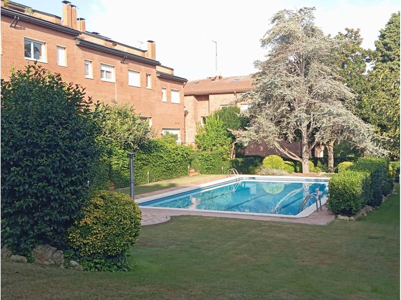 Swimming pool of House or chalet to rent in Sant Cugat del Vallès  with Air Conditioner, Heating and Private garden
