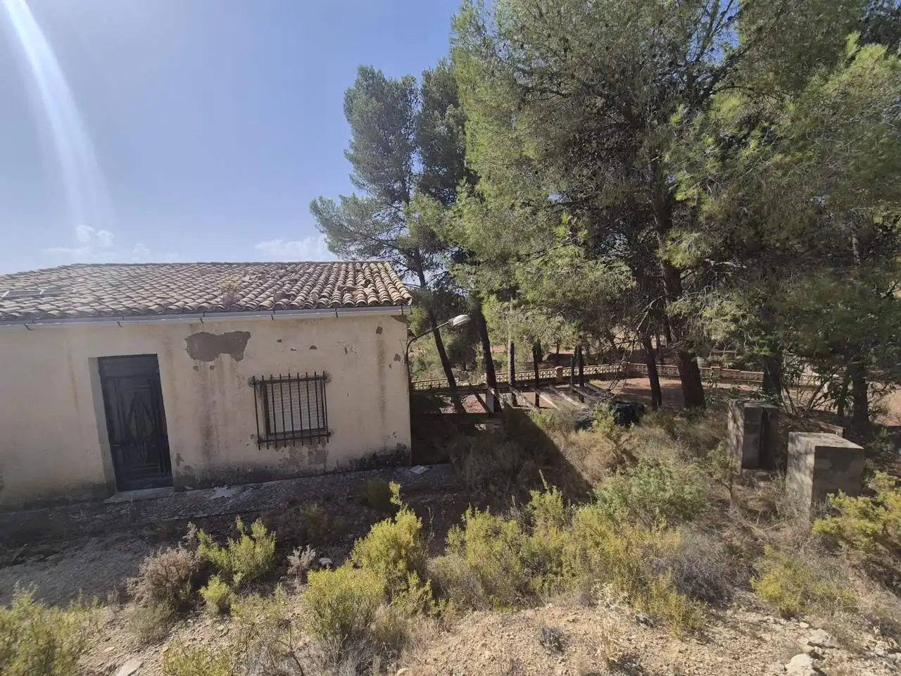 Country homes for sale in Onil