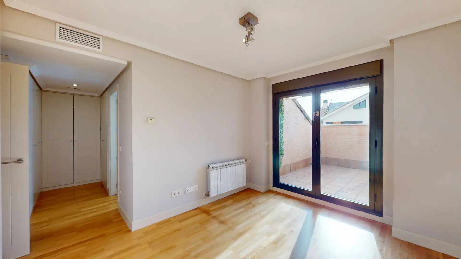 Doppelhaushälfte mit Garten zum Verkauf in Calle Ecuador, imagen 17