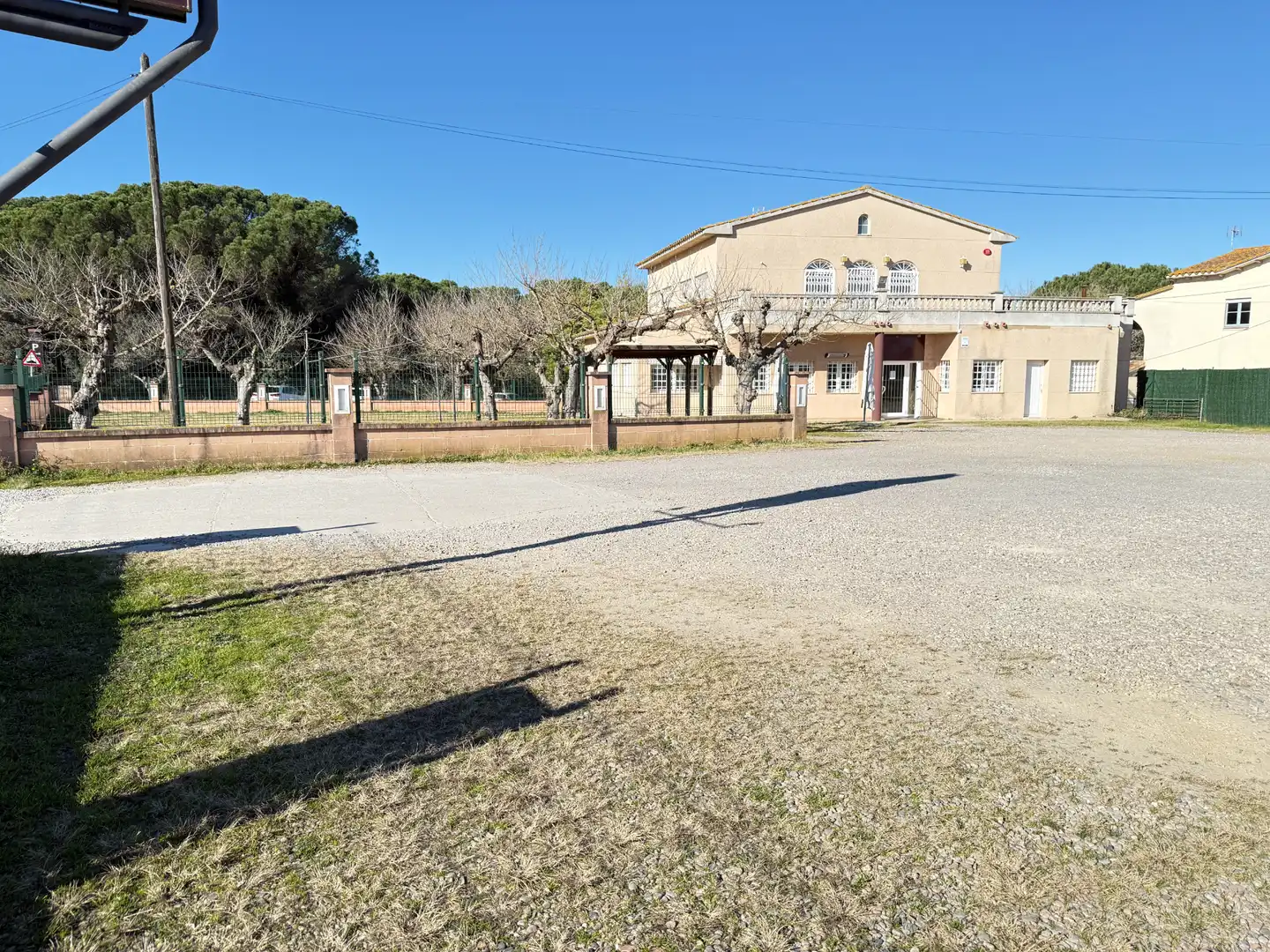 Vista exterior de Local de lloguer en Riudellots de la Selva amb Aire condicionat, Calefacció i Terrassa