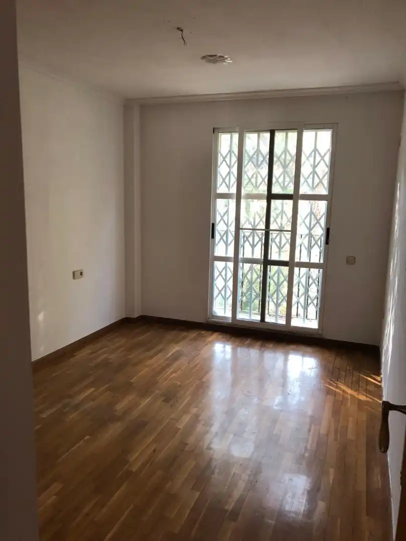 Habitación de Casa adosada en venta en Gilet con Calefacción, Jardín privado y Parquet