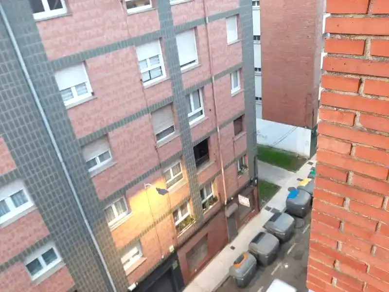 Vista exterior de Pis en venda en Gijón  amb Calefacció i Parquet