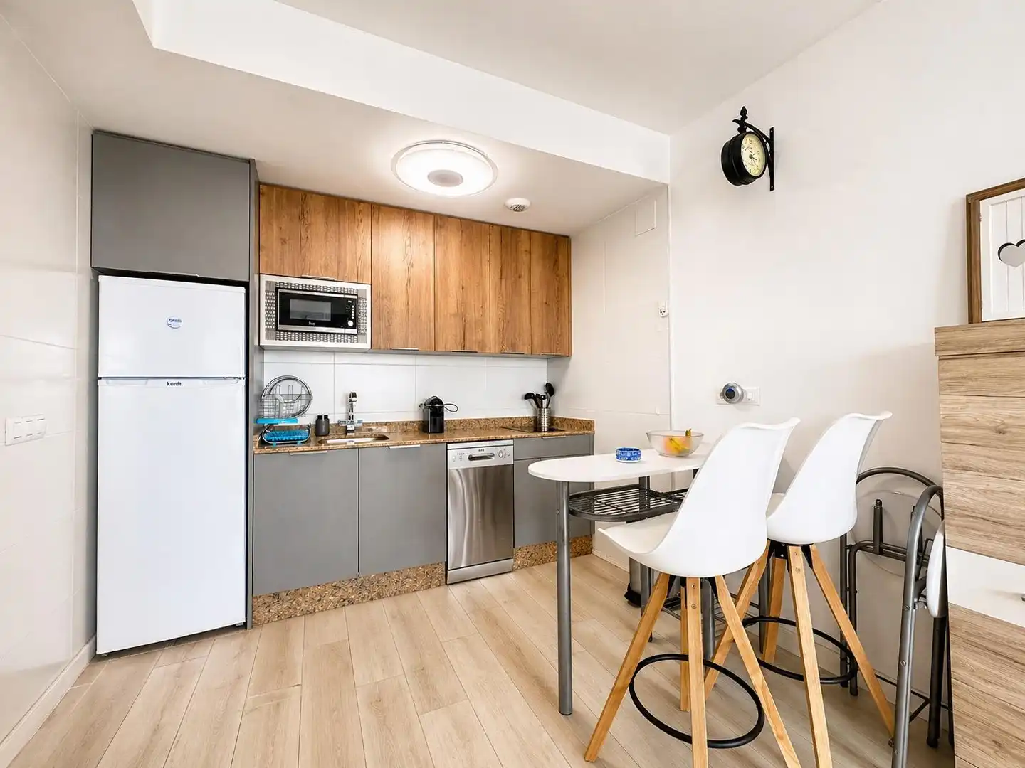 Kitchen of Apartments for sale in Sorvilán  with Parquet flooring and Terrace
