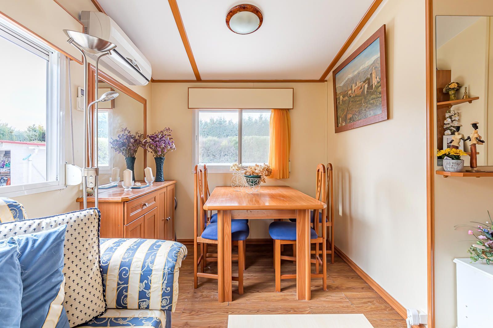 Menjador de Casa o xalet en venda en Hita amb Aire condicionat, Terrassa i Piscina