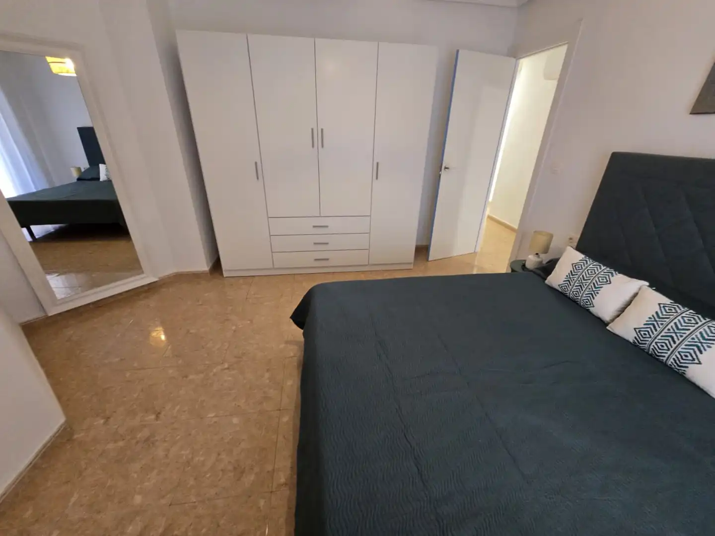 Habitación de Piso en venta en Águilas con Balcón