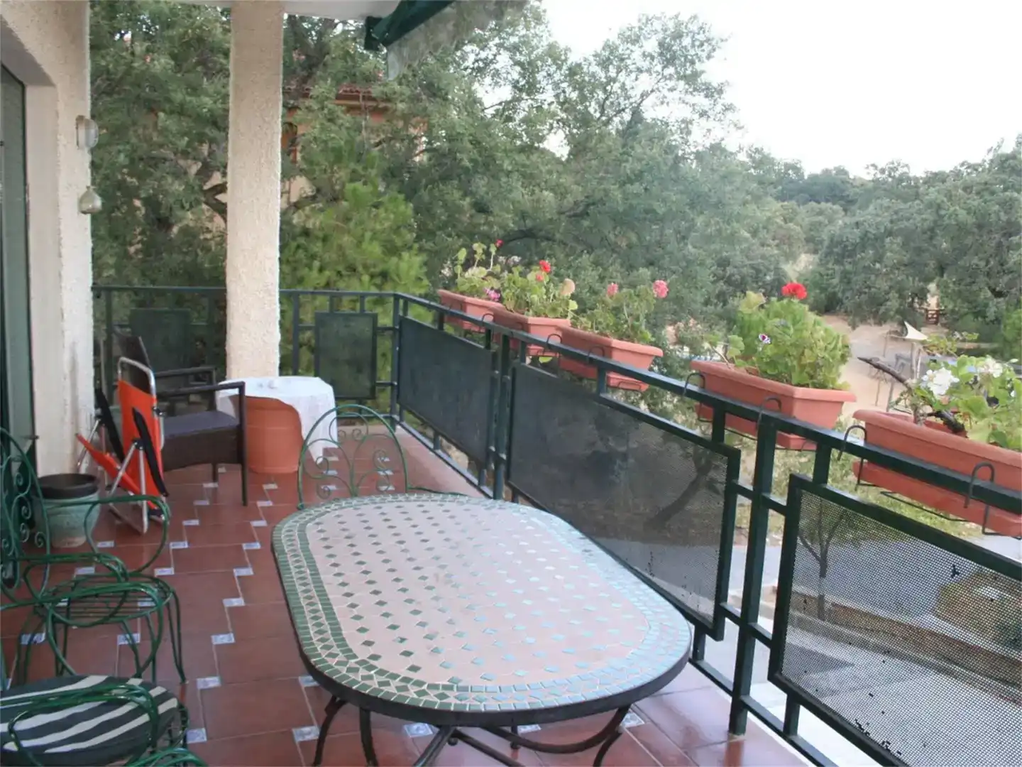 Terraza de Piso de alquiler en Valdemorillo con Aire acondicionado, Jardín privado y Parquet