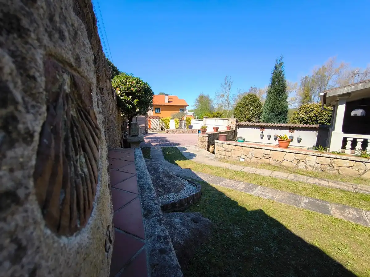 Jardín de Casa o chalet en venta en Vilagarcía de Arousa con Calefacción, Jardín privado y Parquet