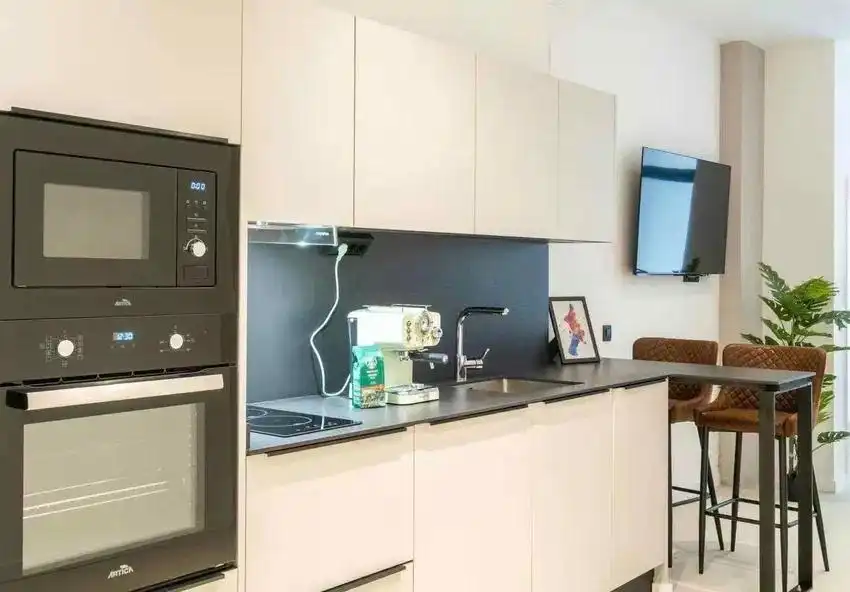 Cocina de Planta baja en venta en Valencia con Aire acondicionado y Amueblado