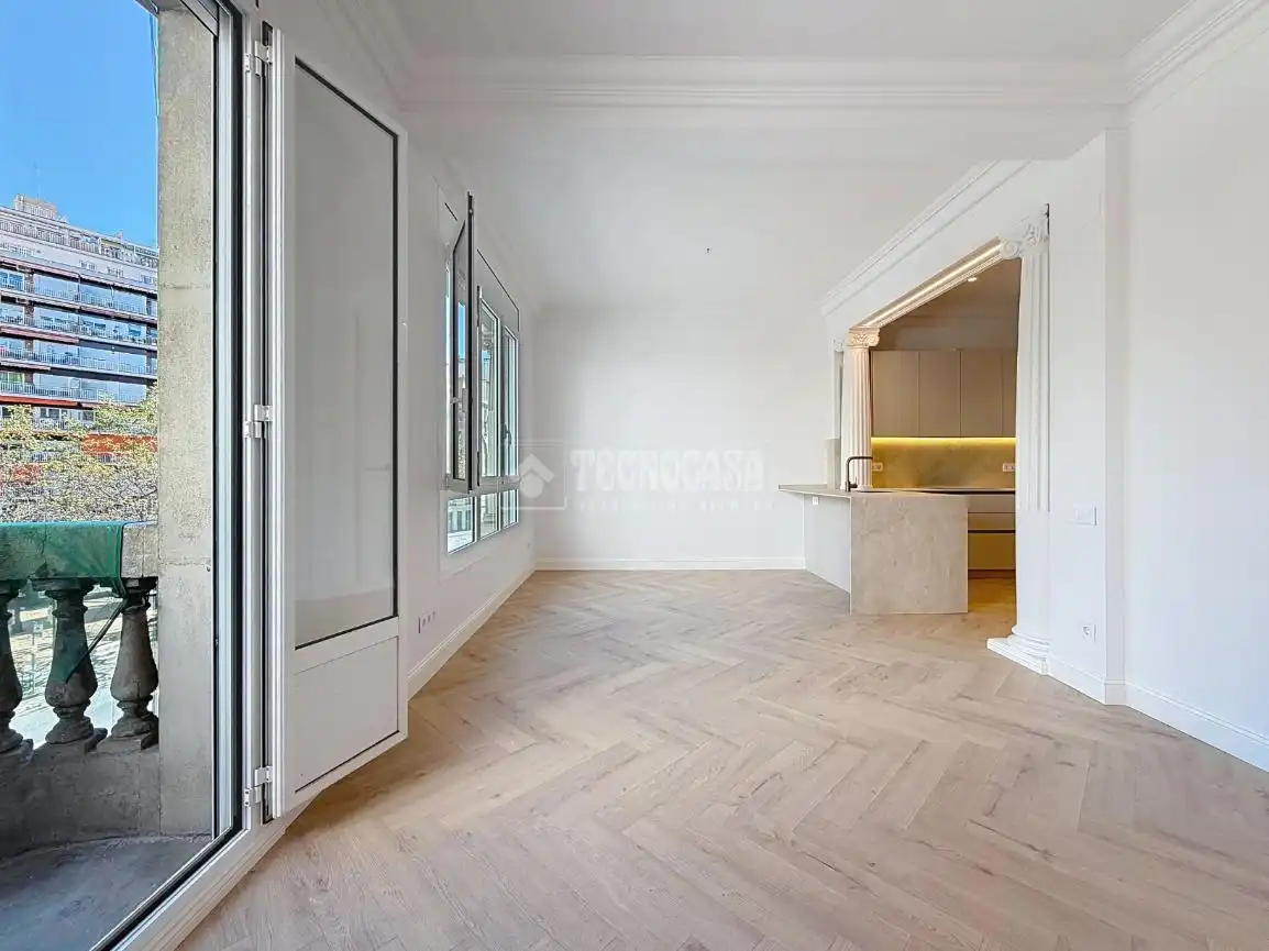 Appartamento con terrazza in vendita a Les Corts, imagen 4