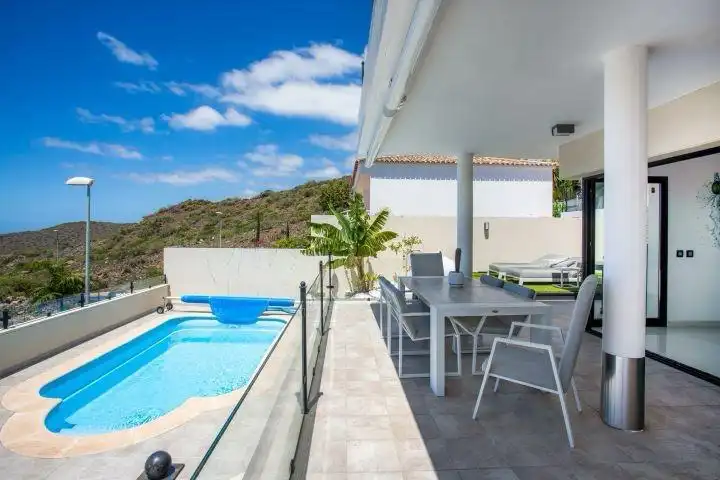 Terrace of Houses for sale in Adeje  with Air Conditioner, Private garden and Terrace