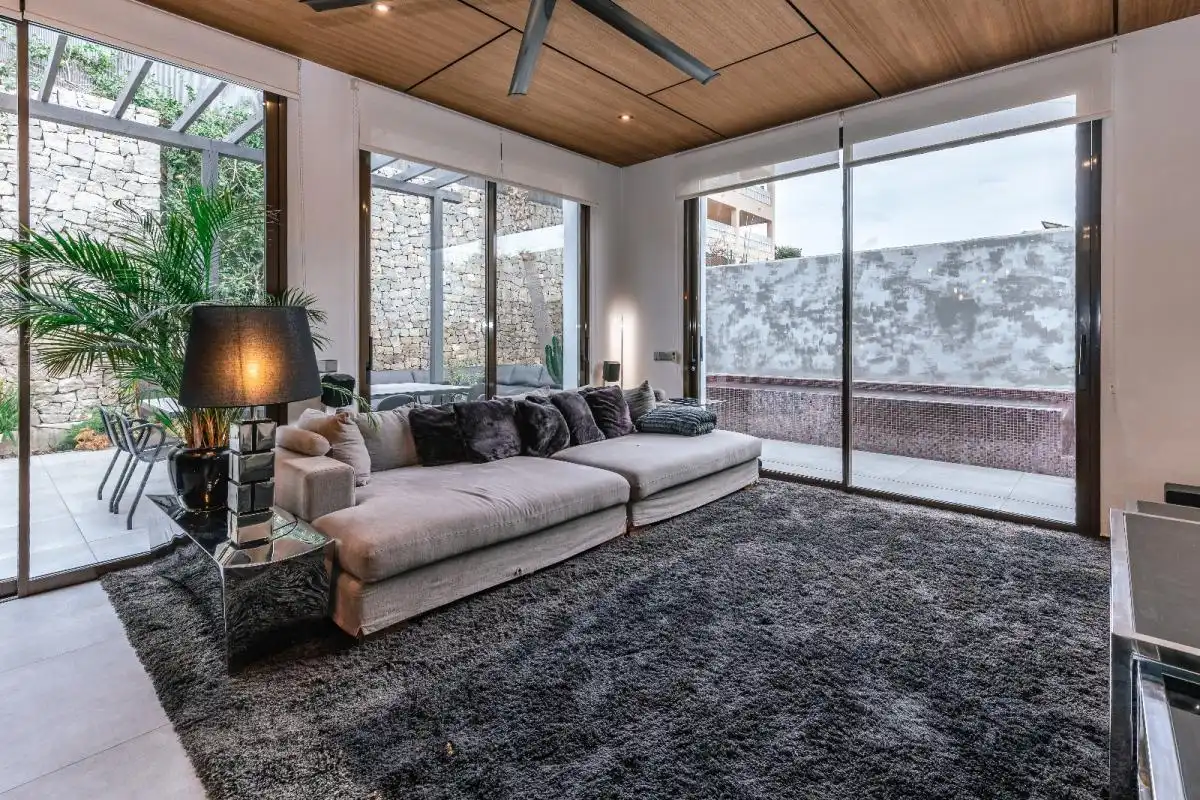 Sala de estar de Planta baja en venta en Sant Josep de sa Talaia con Aire acondicionado, Calefacción y Jardín privado