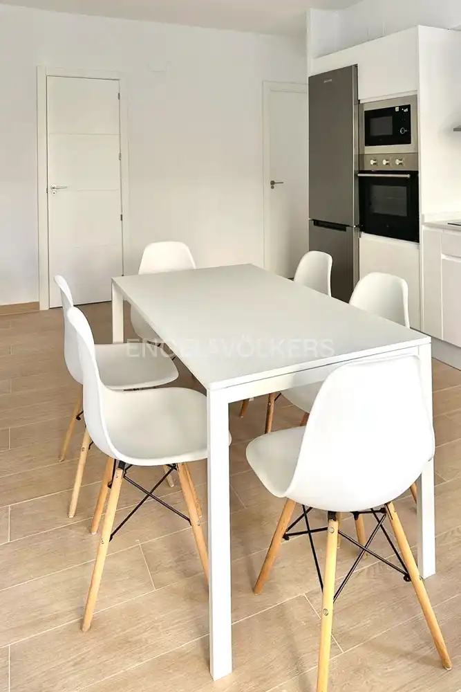 Comedor de Piso en venta en Valencia con Calefacción y Balcón